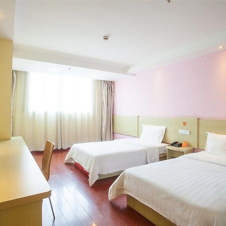 7Days Inn Qingdao Development Zone Jinshatan Camera foto
