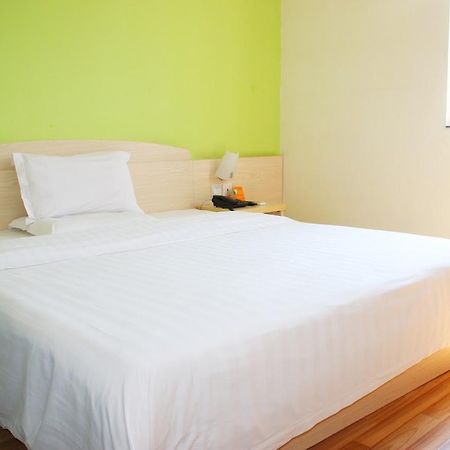 7Days Inn Qingdao Development Zone Jinshatan Esterno foto