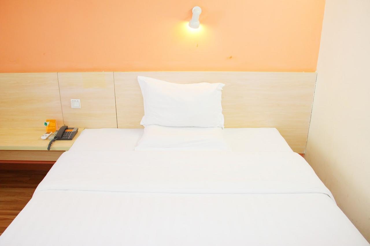 7Days Inn Qingdao Development Zone Jinshatan Esterno foto